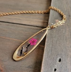 Gold Teardrop Flower Resin Necklace- 18 Karat Gold Necklace Chain- Real Gold